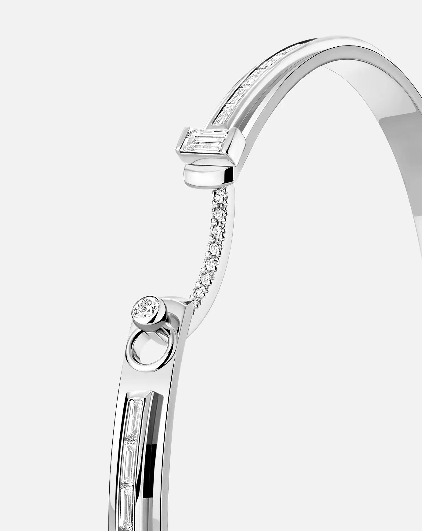 My Best Friend's Wedding Mood Bangle in White Gold