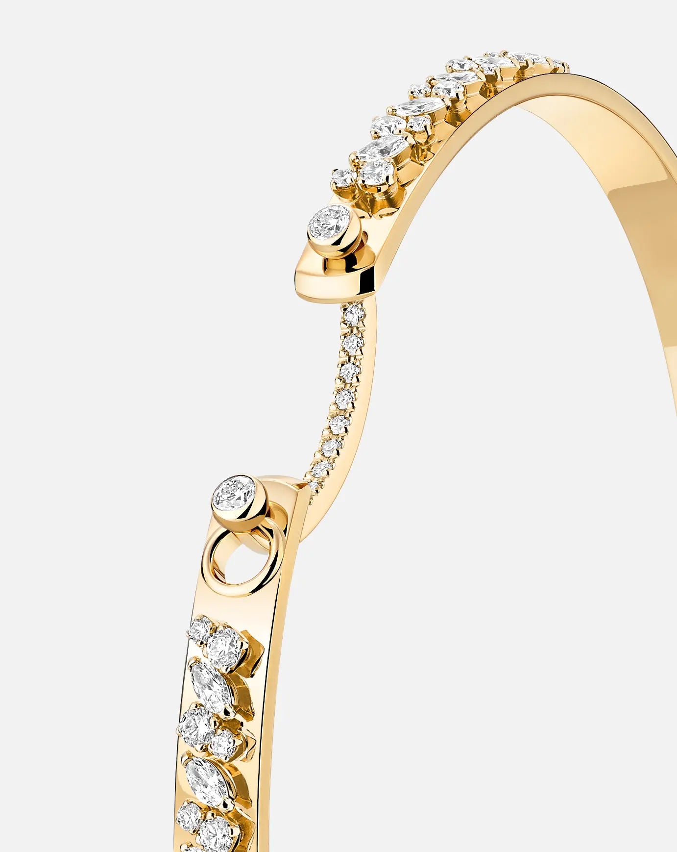 Under the Stars Mood Bangle in Yellow Gold