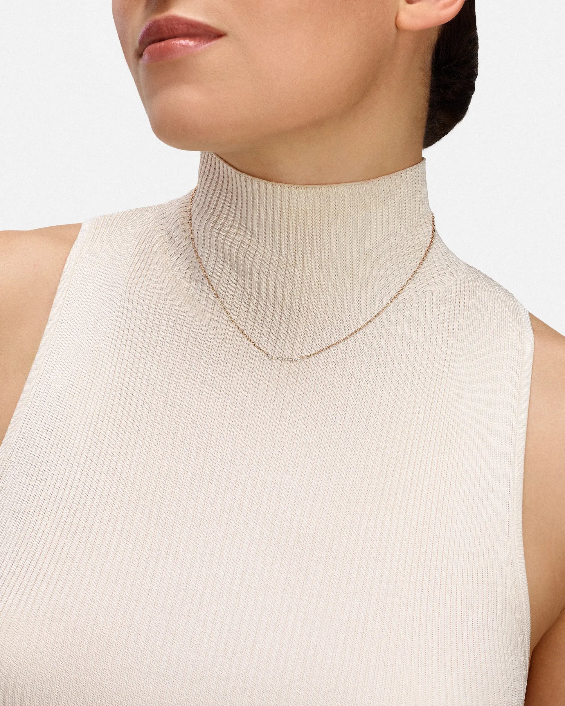 Business Meeting Mood Pendant in Yellow Gold