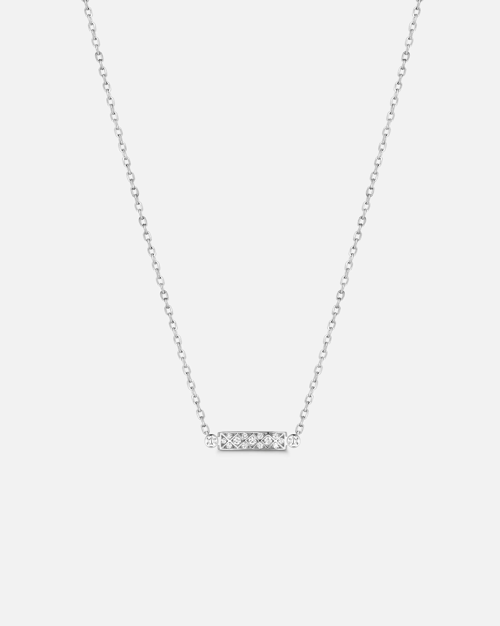 Parisian Stroll Mood Pendant in White Gold