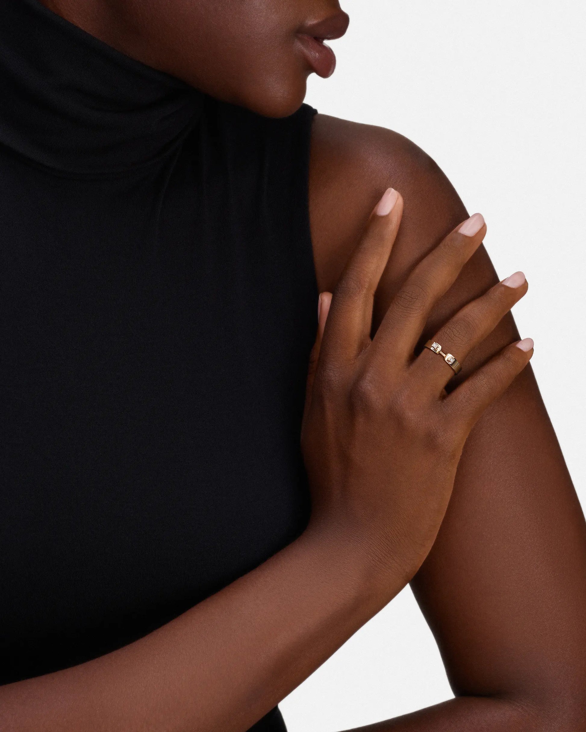Dinner Date Mood Ring in Yellow Gold